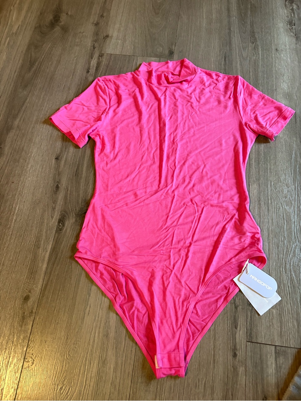 Amazon Mangopop size small brand new bright pink mock neck bodysuit